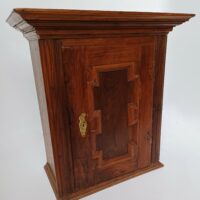 Kleiner Jugendstil Schrank