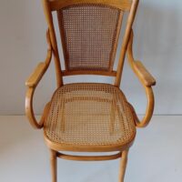 Schöner Stuhl von J&J Kohn