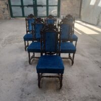 Royalblauer Armsessel und 6 Stühle – Bild 5