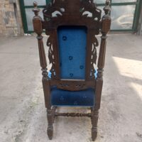 Royalblauer Armsessel und 6 Stühle – Bild 10