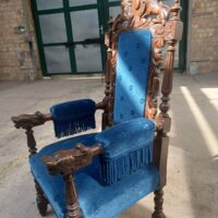 Royalblauer Armsessel und 6 Stühle – Bild 2