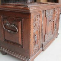 Antike Renaissance Truhe – Bild 2