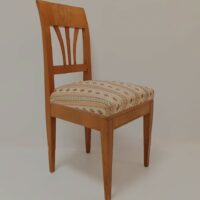 Stilvoller Biedermeier Stuhl Kirschholz