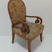 Antiker Biedermeier Armlehner Nussbaum