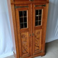 Jugendstil Vitrinenschrank – Bild 2
