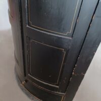 Stilvoller Biedermeier Eckschrank – Bild 3