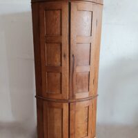 Antiker Eiche Eckschrank