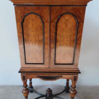 Antiker Biedermeier Salonschrank