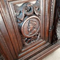 Antiker Renaissance Schrank – Bild 5