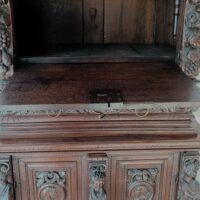 Antiker Renaissance Schrank – Bild 7