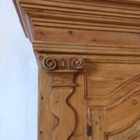 Antiker Barock Schrank Kiefer – Bild 4