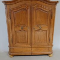 Antiker Barock Schrank Nussbaum