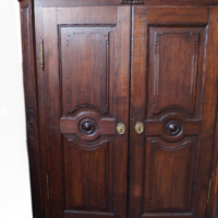 Großer Empire Schrank