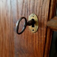 Antiker Barock Schrank aus Eiche – Bild 3