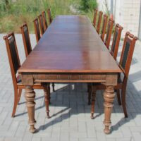 Ausziehtisch und 12 Stühle – Bild 13