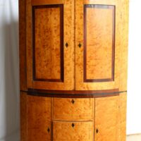 Biedermeier Eckschrank Birke – Bild 2
