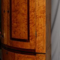 Biedermeier Eckschrank Birke – Bild 3