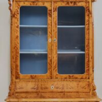 Biedermeier Tellerschrank