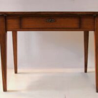 Biedermeier Tisch Nussbaum massiv