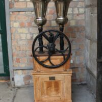 Seltene Standkaffeemühle – Bild 2