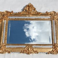 Quadratischer Spiegel mit zweifarbigem Stuckrahmen – Bild 7